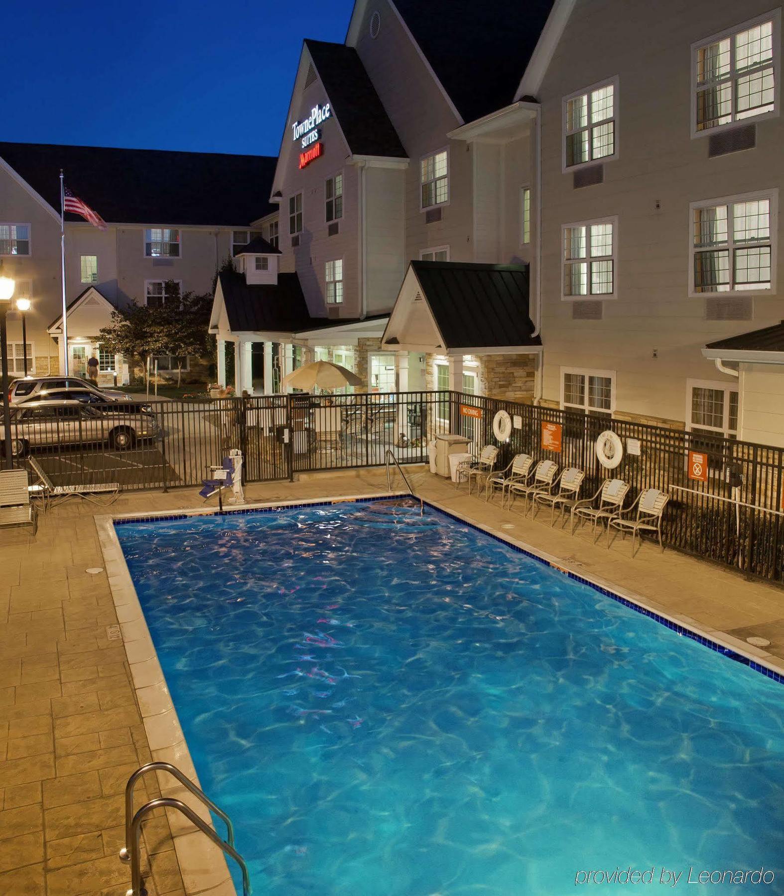 Towneplace Suites Medford Exterior photo